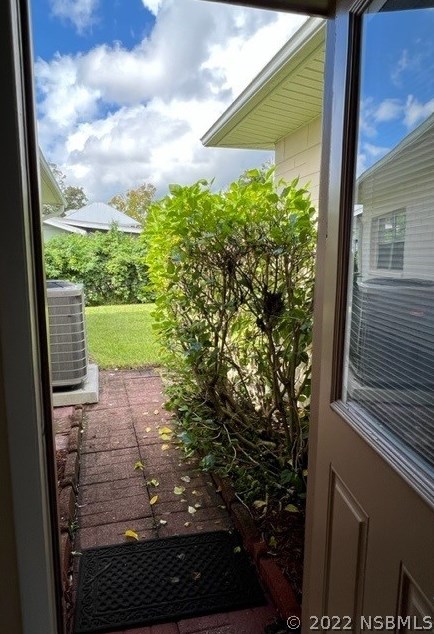 701 Wayne Ave, New Smyrna, FL 32168-6334