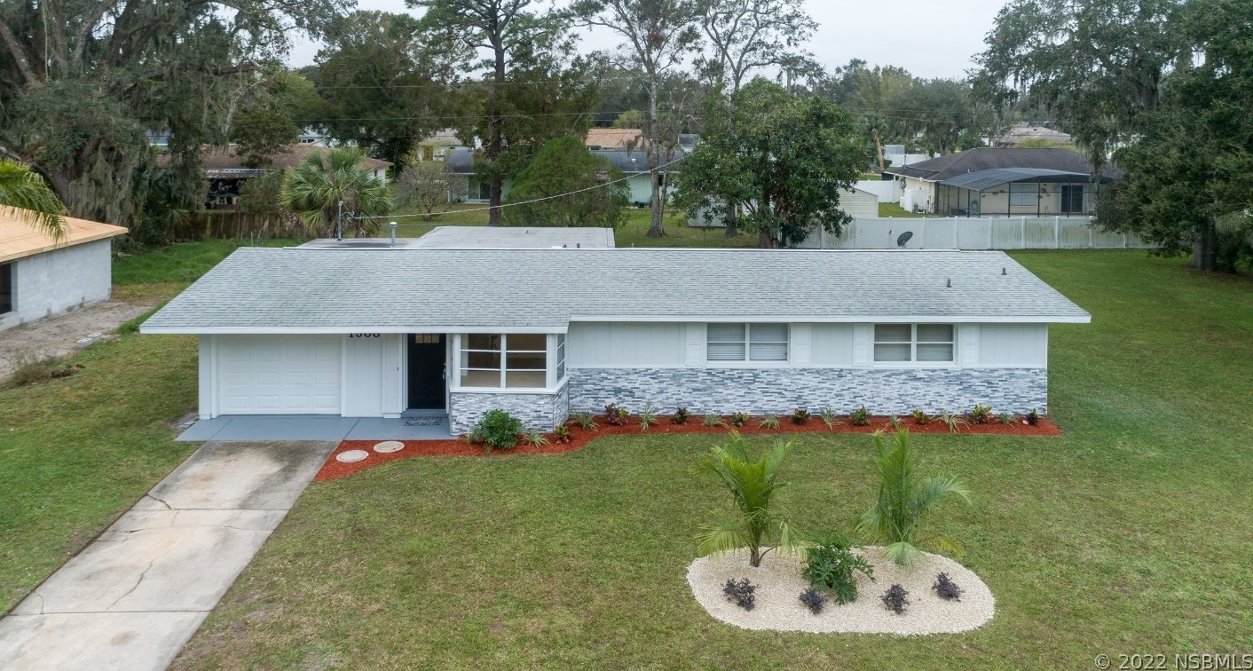 1508 Queen Palm Dr, Edgewater, FL 32132-2514