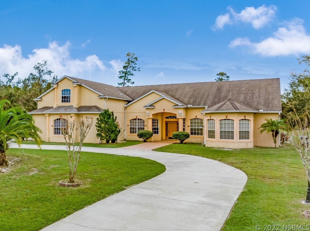 916 Florida Ave, Orange City FL  32763-8308 exterior