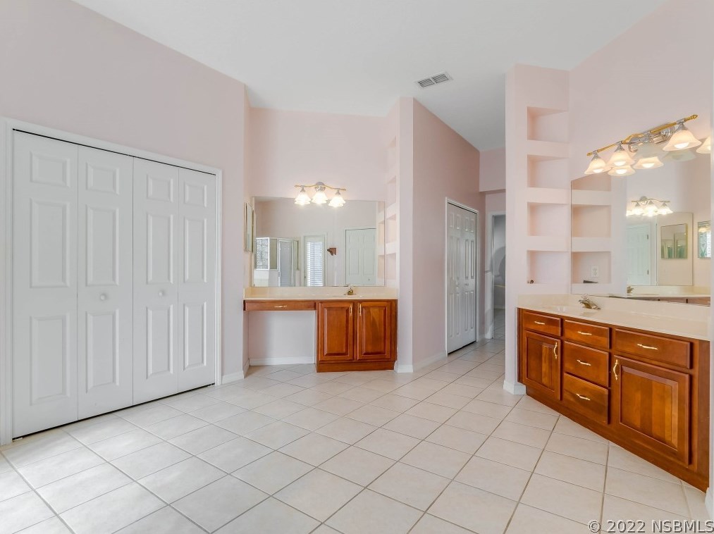 916 Florida Ave, Orange City FL  32763-8308 exterior