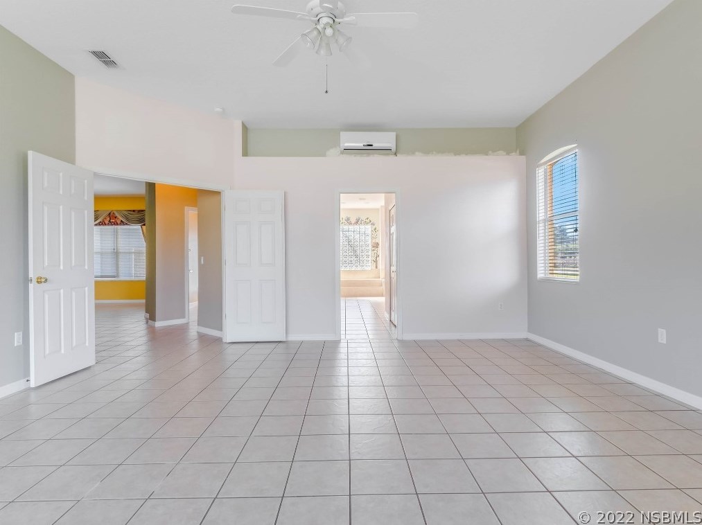 916 Florida Ave, Orange City FL  32763-8308 exterior