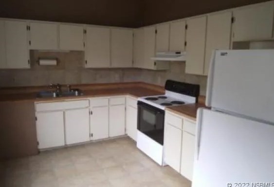 1914 Fern Palm Dr, Edgewater, FL 32141-4109