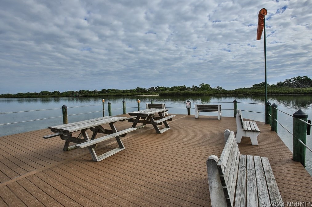 806 Starboard Ave, Edgewater FL  32141-5952 exterior