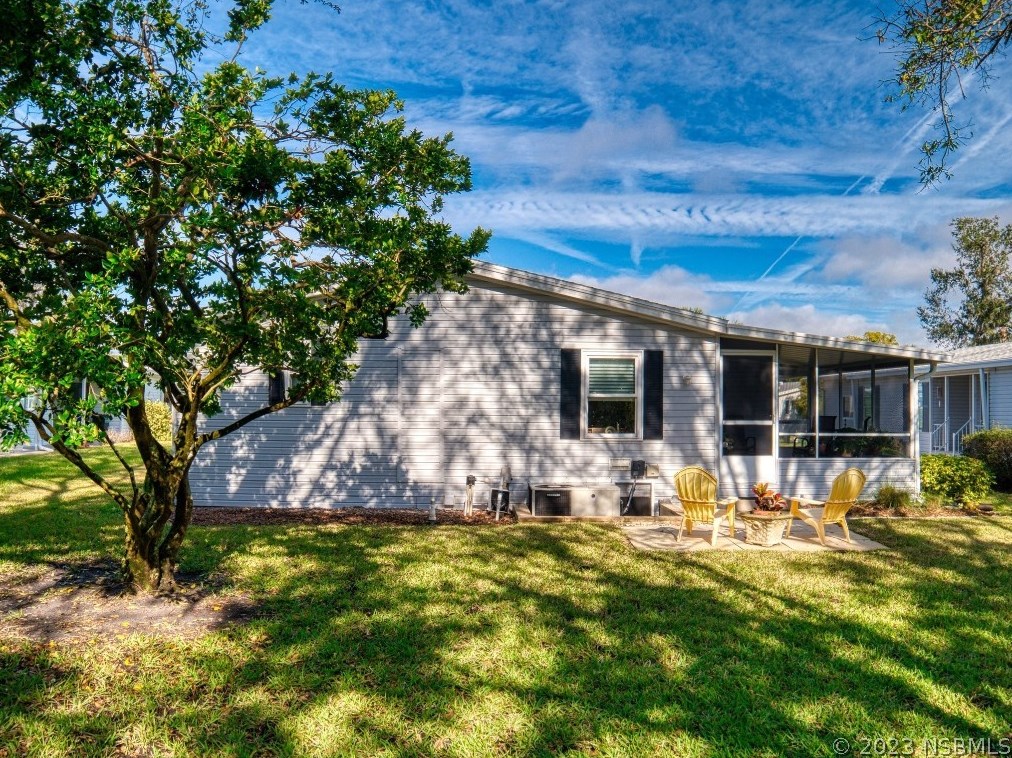 806 Starboard Ave, Edgewater FL  32141-5952 exterior