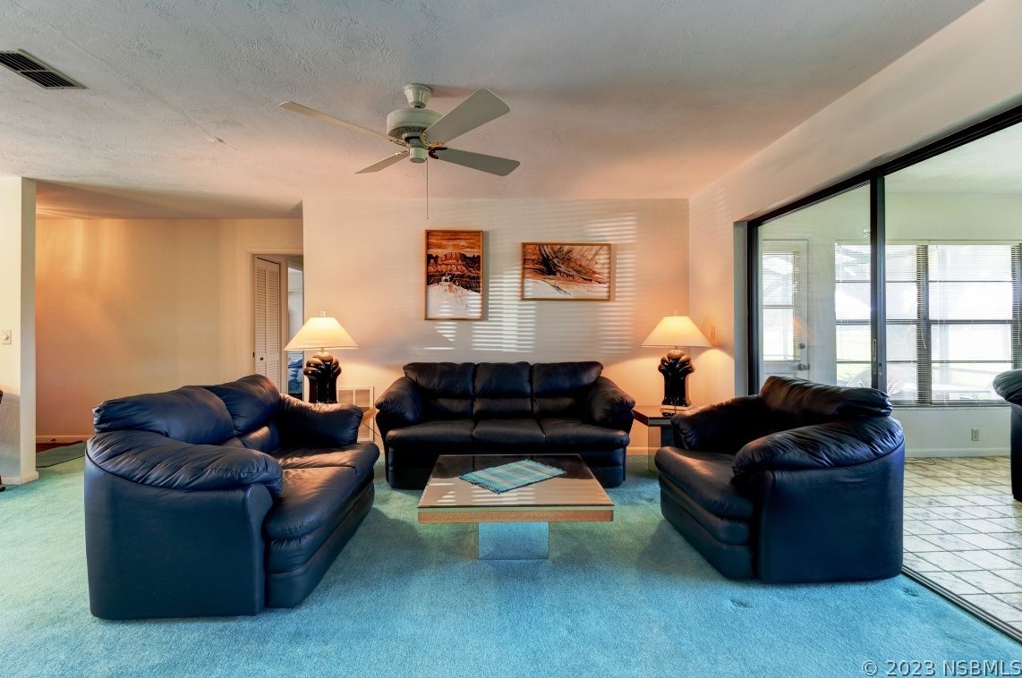 47 Fairway Cir, New Smyrna FL  32168-6342 exterior