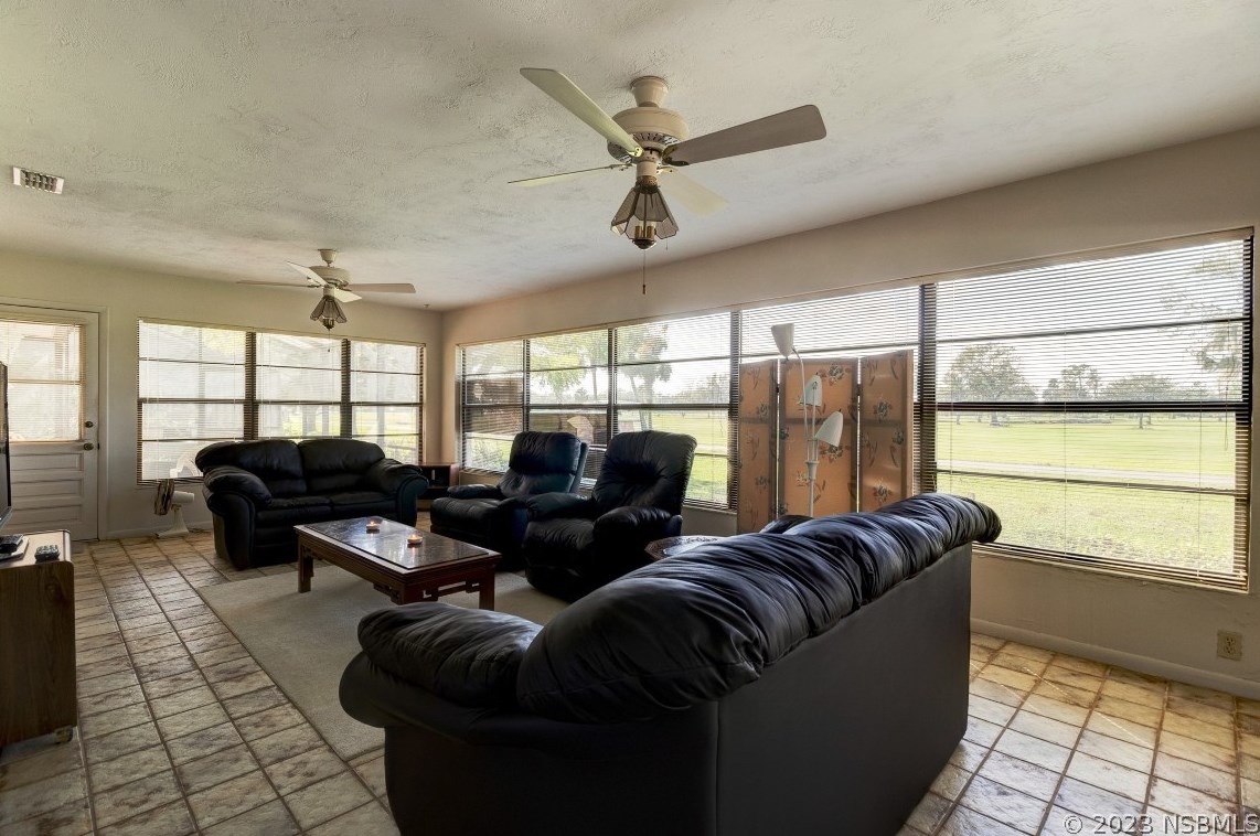 47 Fairway Cir, New Smyrna FL  32168-6342 exterior