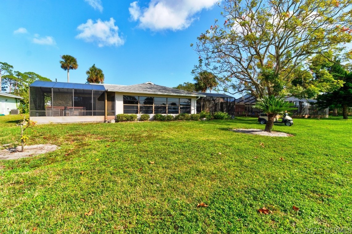 47 Fairway Cir, New Smyrna FL  32168-6342 exterior