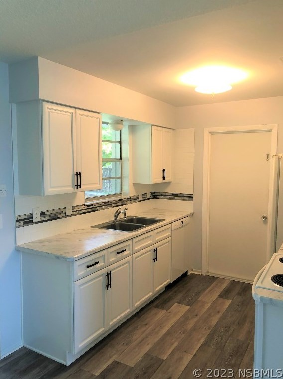 75 Aqua Ct, New Smyrna FL  32168-6101 exterior