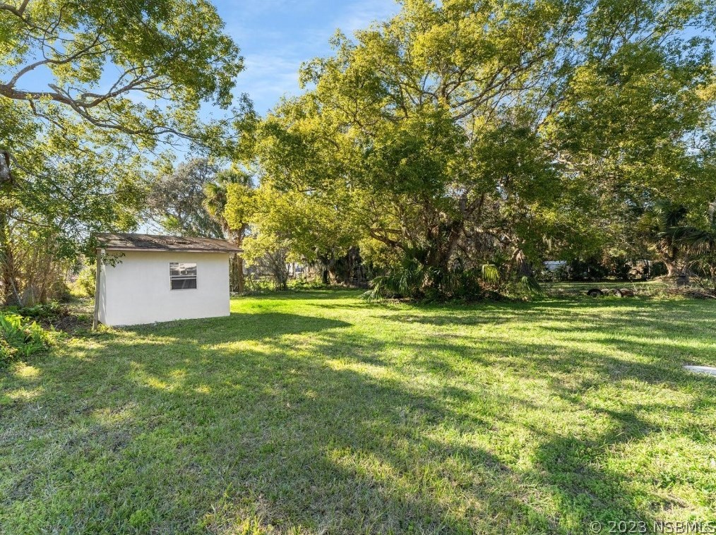 110 Linda Rd, New Smyrna FL  32168-1712 exterior