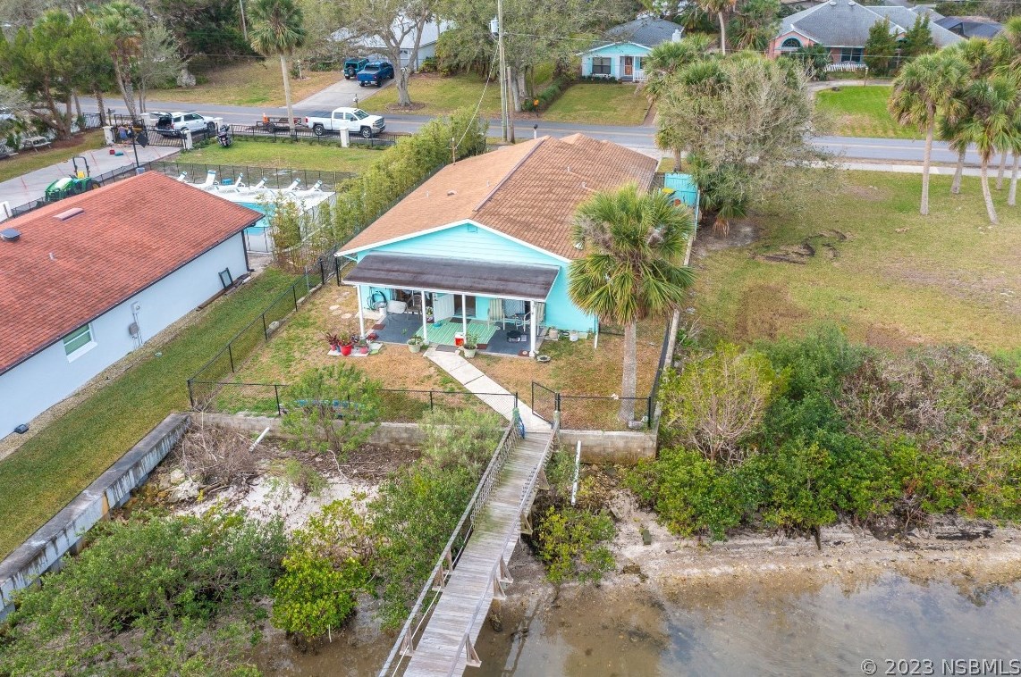 1307 Riverside Dr, Edgewater FL  32132-2727 exterior