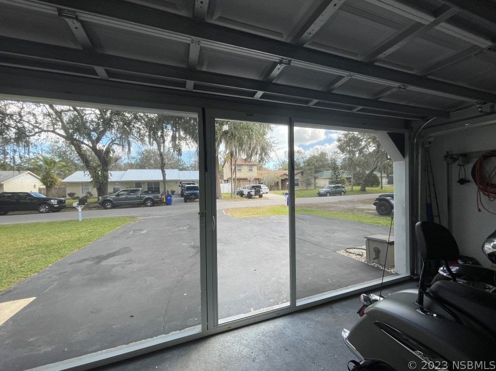 1722 Pine Tree Dr, Edgewater FL  32132-3208 exterior