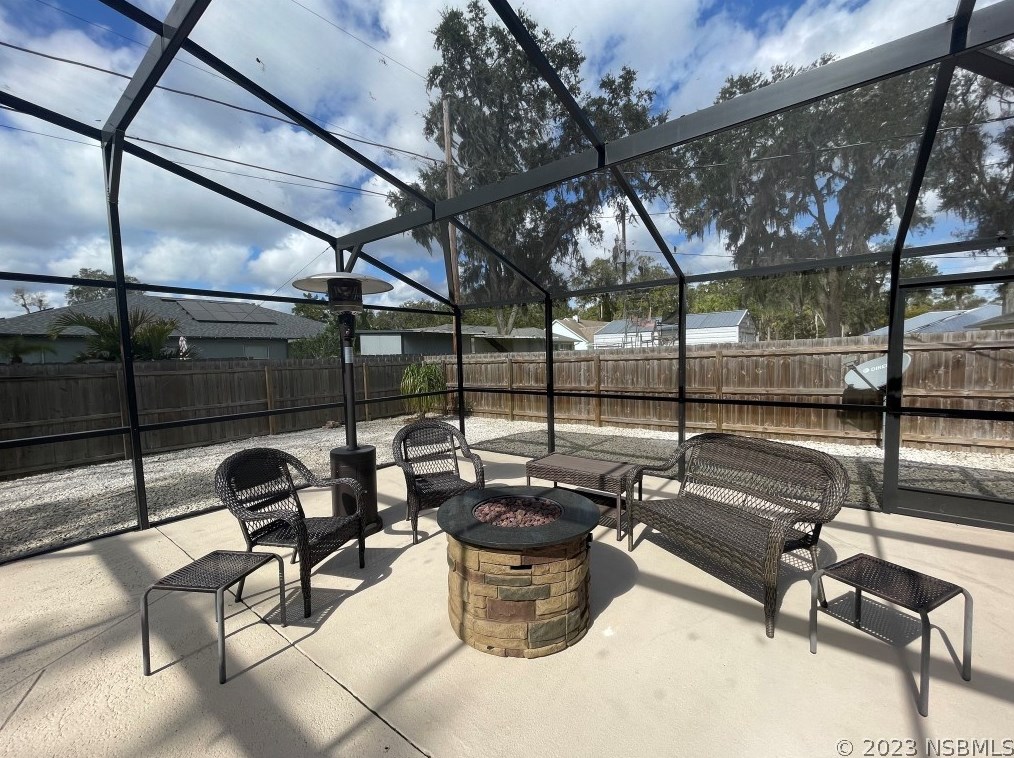 1722 Pine Tree Dr, Edgewater FL  32132-3208 exterior