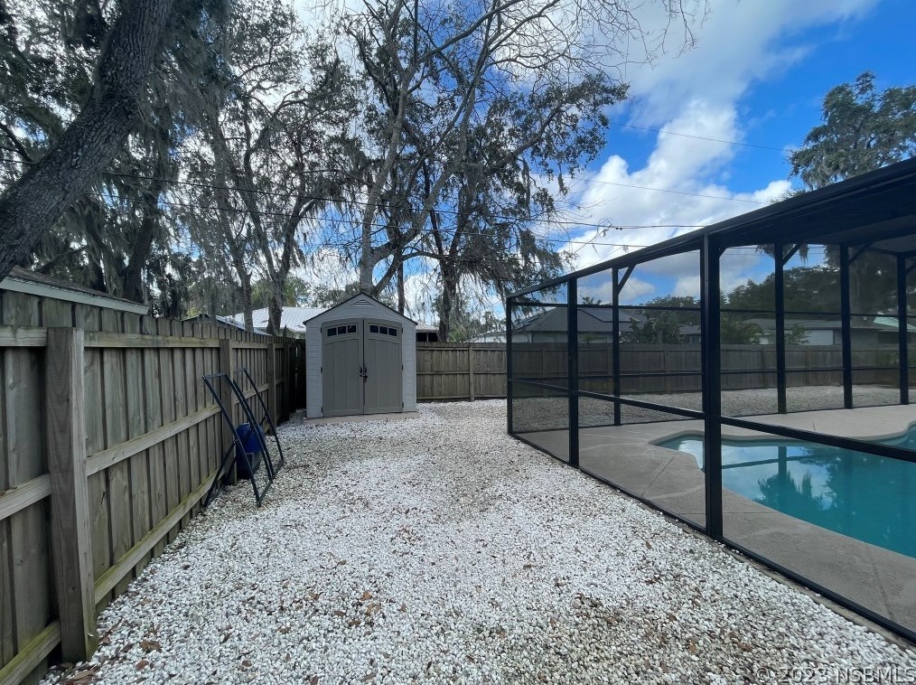 1722 Pine Tree Dr, Edgewater FL  32132-3208 exterior