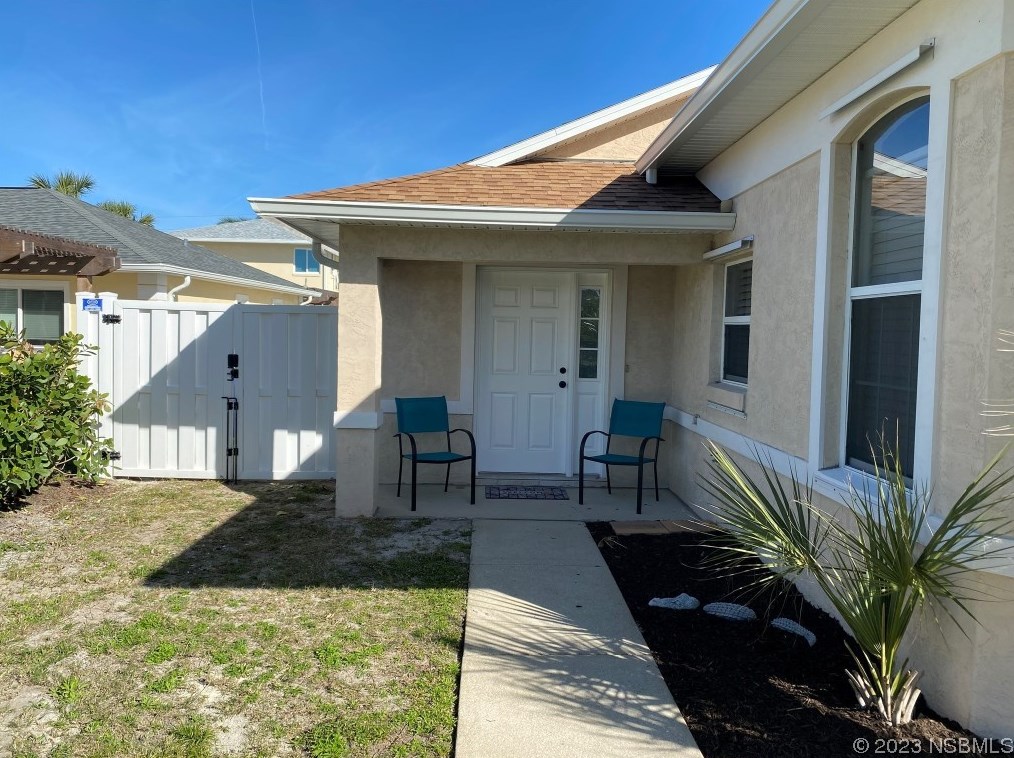 828 Hope Ave, New Smyrna, FL 32169