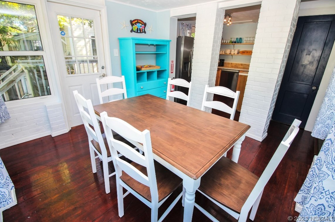 110 Peninsula Ave, New Smyrna FL 32169-2228 exterior