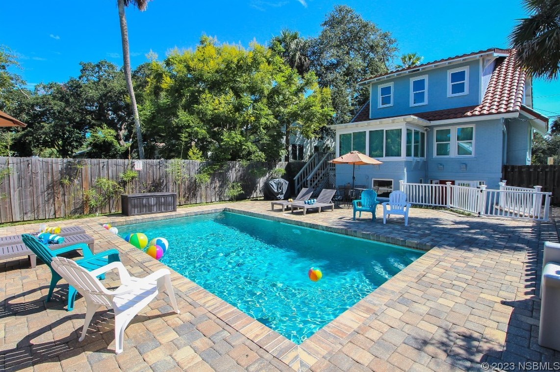 110 Peninsula Ave, New Smyrna FL 32169-2228 exterior