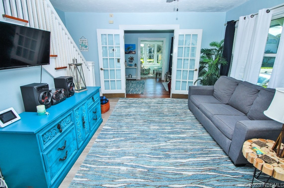 110 Peninsula Ave, New Smyrna FL 32169-2228 exterior