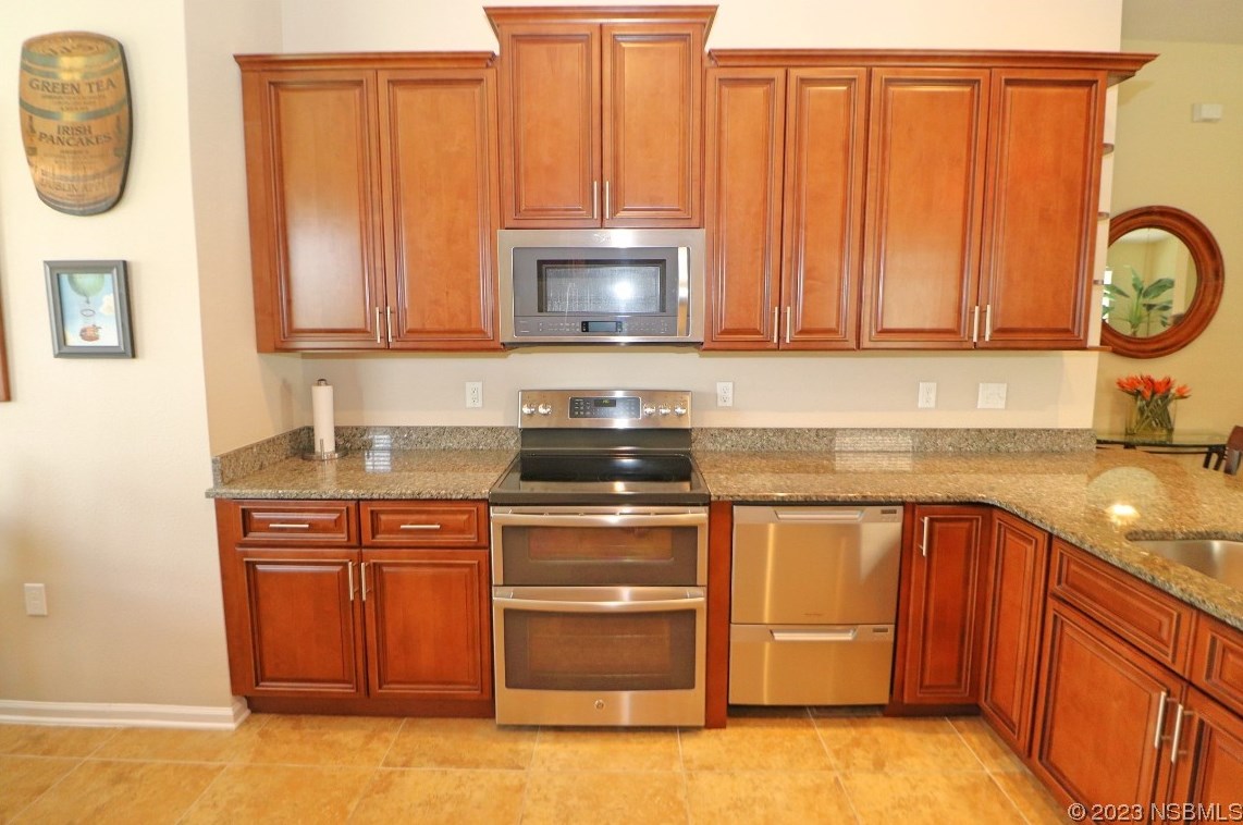 3449 Velona Ave, New Smyrna FL  32168-4675 exterior