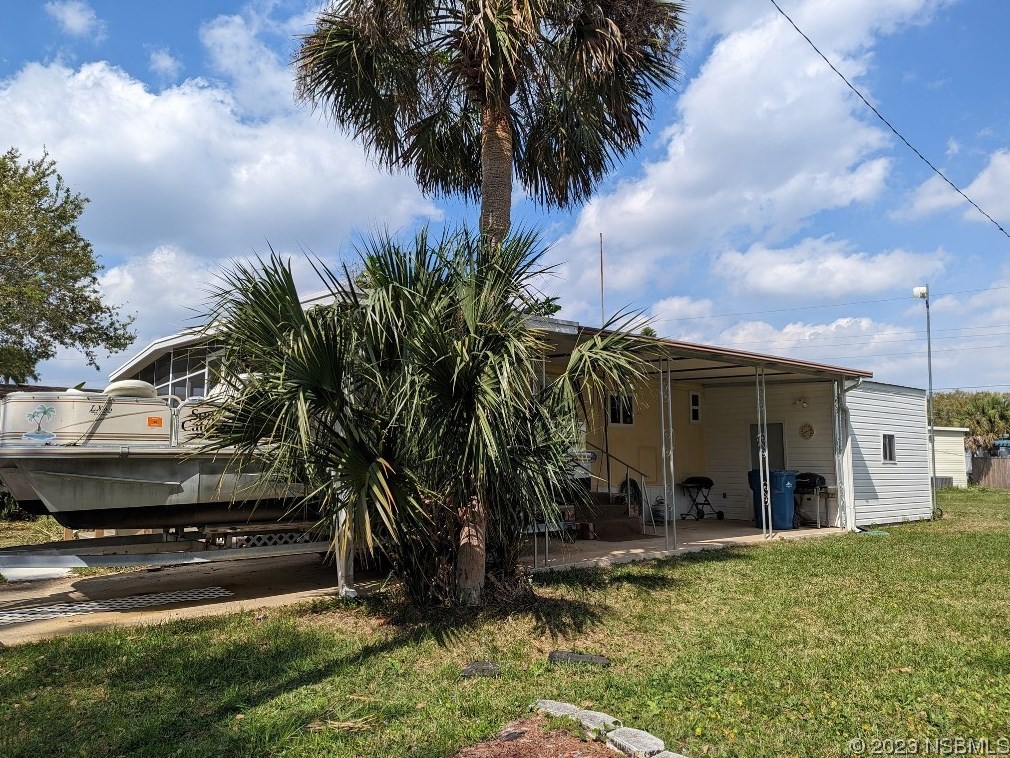 117 Oak St, Edgewater FL  32141-7337 exterior