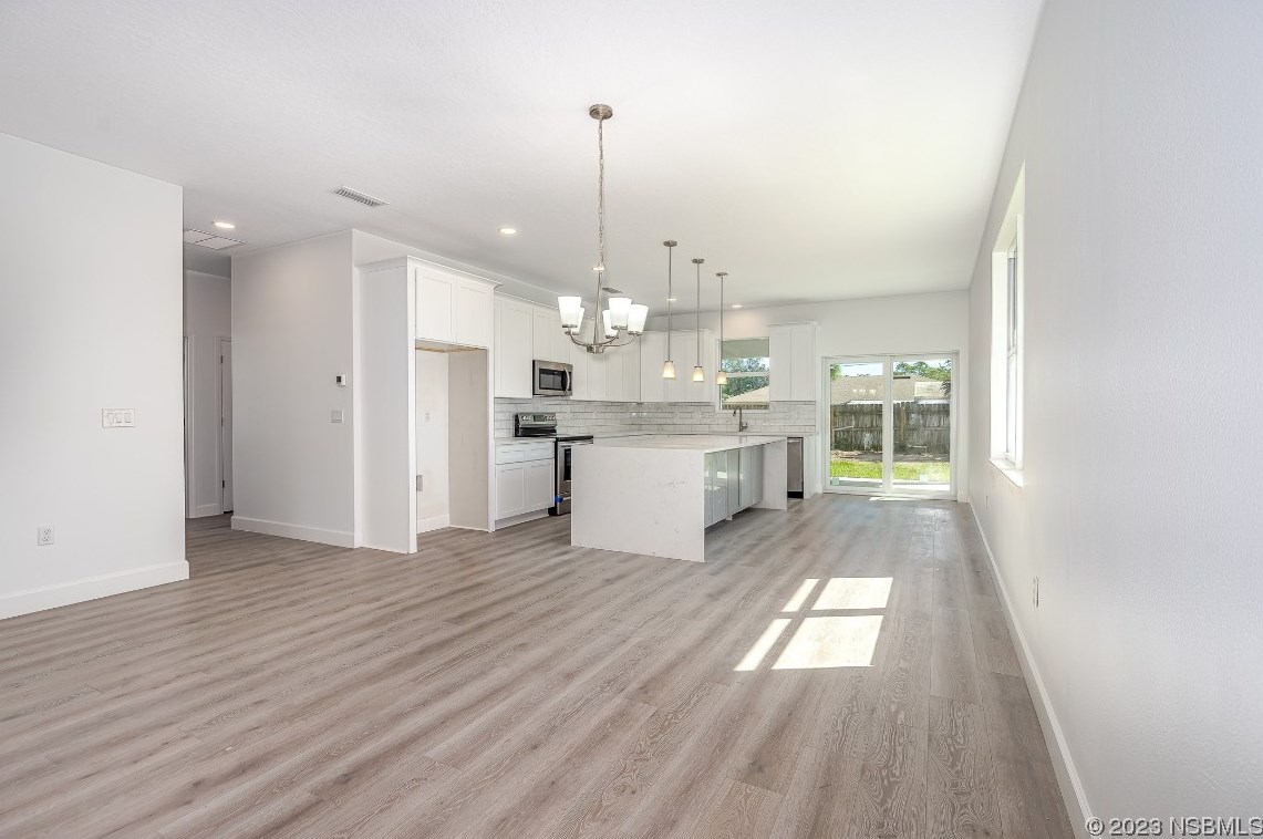 2625 Travelers Palm Dr, Edgewater, FL 32141-5310