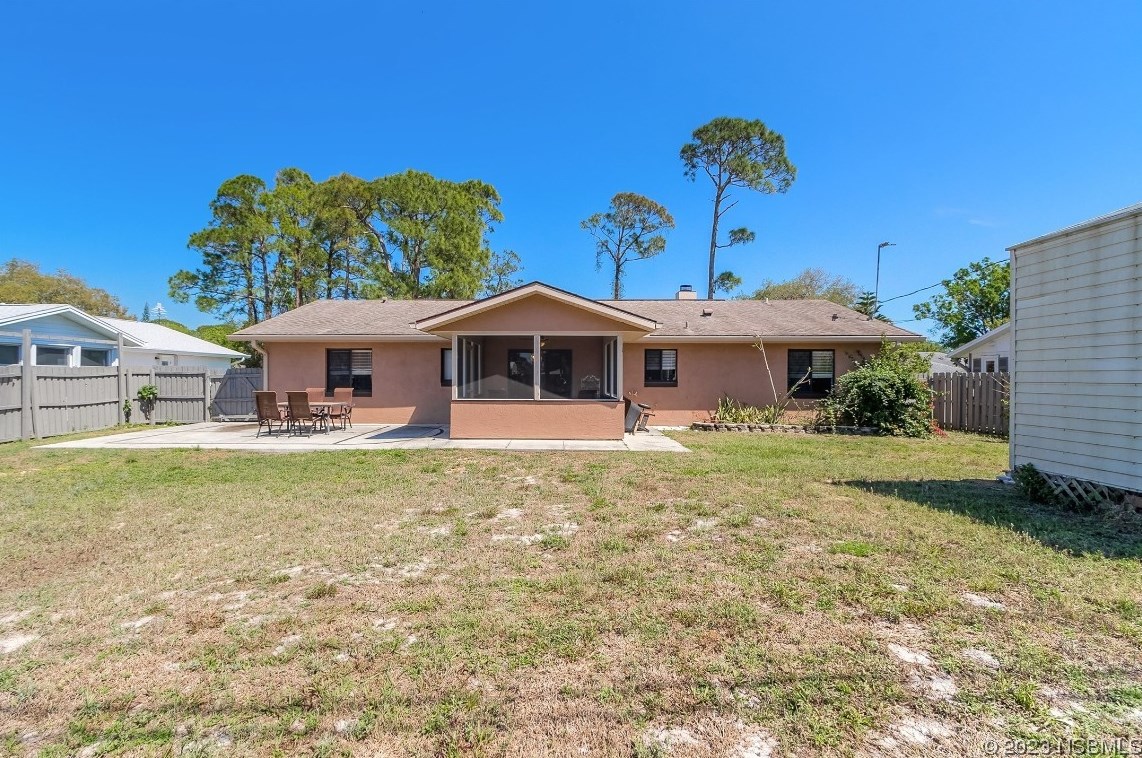 2908 Willow Oak Dr, Edgewater FL  32141-5601 exterior