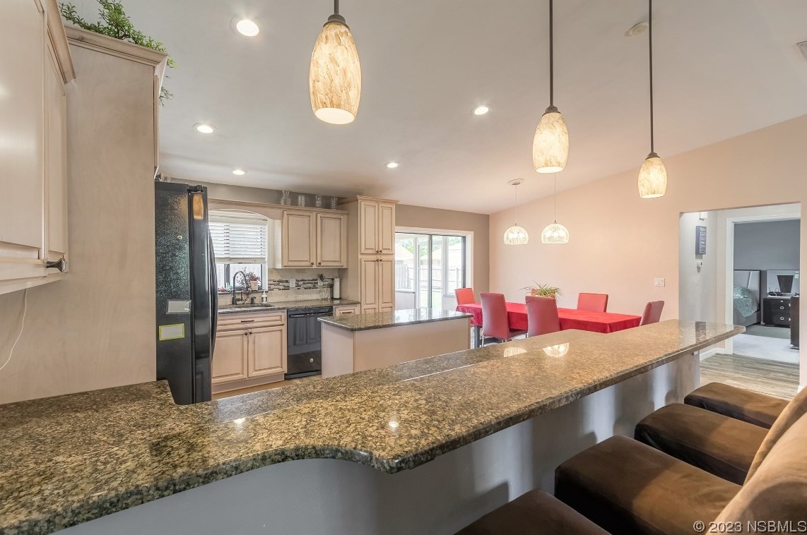 2908 Willow Oak Dr, Edgewater FL  32141-5601 exterior