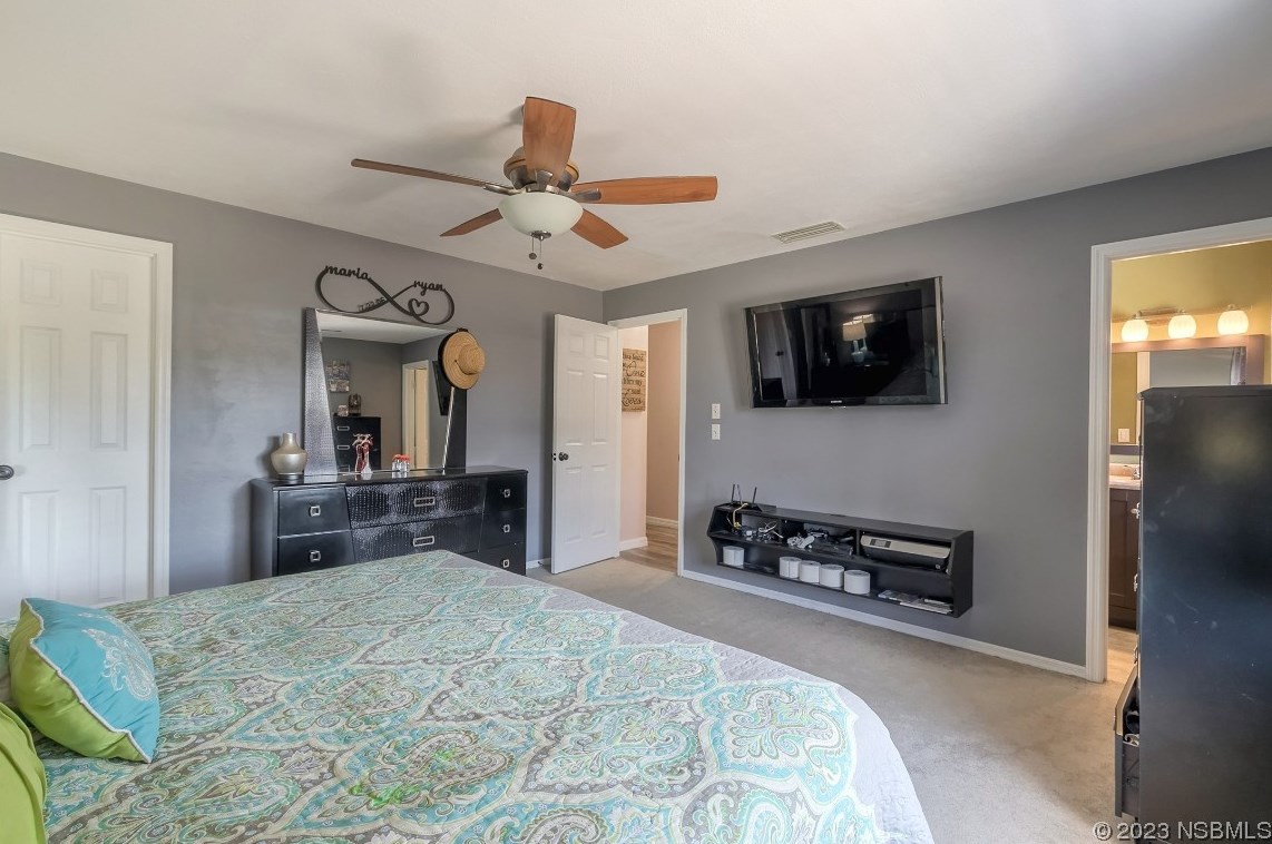 2908 Willow Oak Dr, Edgewater FL  32141-5601 exterior