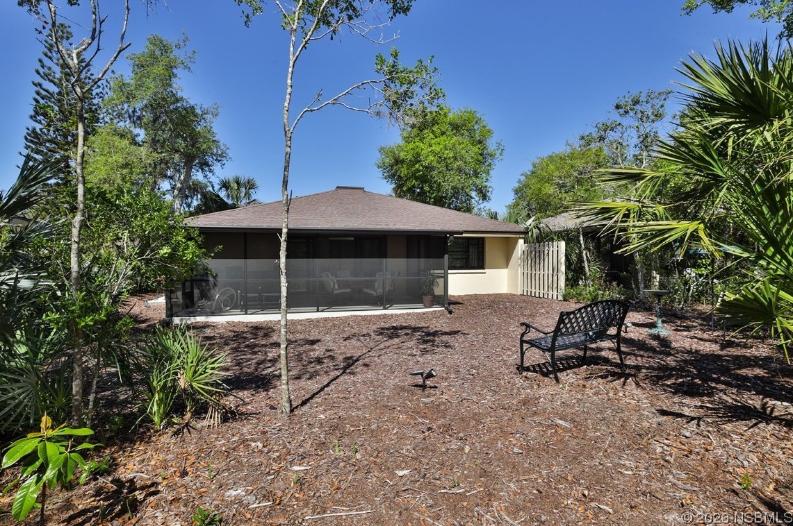 258 Canterbury Cir, New Smyrna FL  32168-7991 exterior