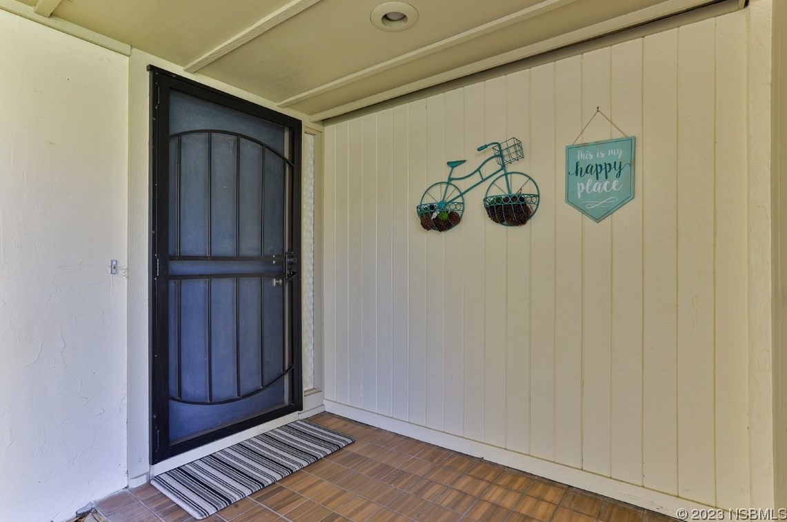 258 Canterbury Cir, New Smyrna FL  32168-7991 exterior