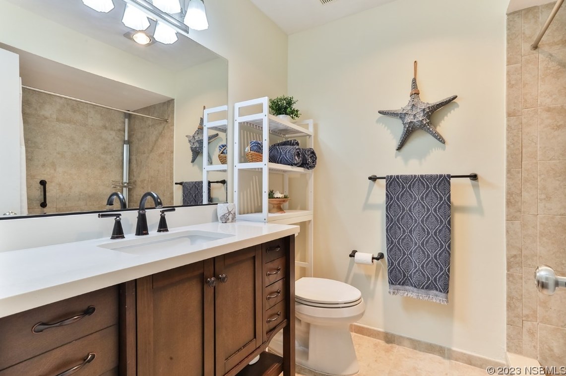 258 Canterbury Cir, New Smyrna FL  32168-7991 exterior