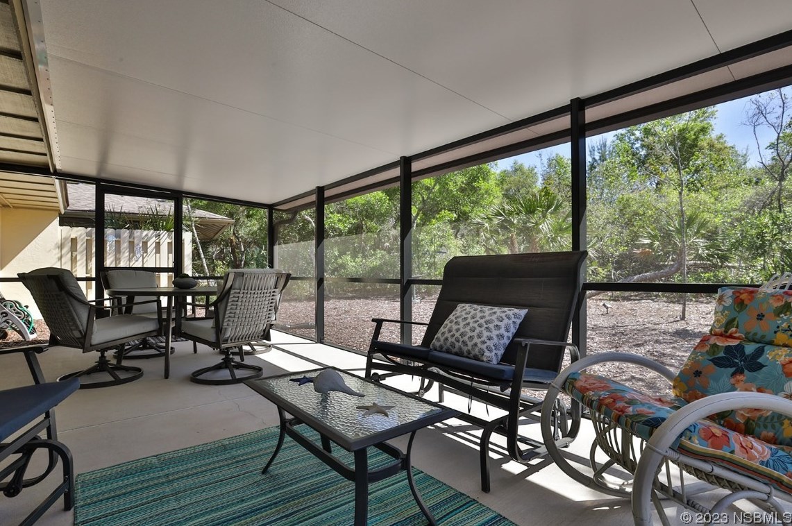 258 Canterbury Cir, New Smyrna FL  32168-7991 exterior