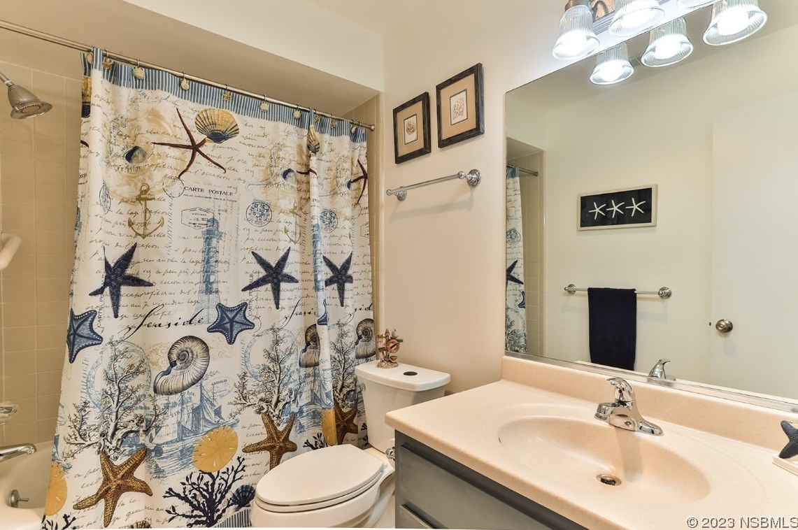 258 Canterbury Cir, New Smyrna FL  32168-7991 exterior