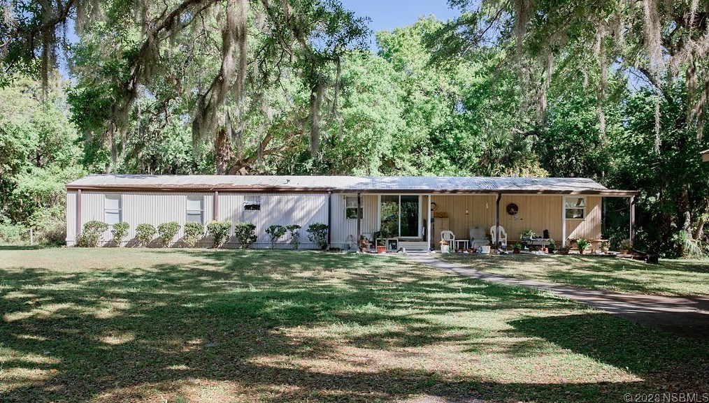 167 Maple St, Oak Hill, FL 32759-9305