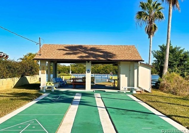 49 Pelican Dr, Edgewater FL  32141-4209 exterior