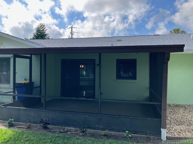 49 Pelican Dr, Edgewater FL  32141-4209 exterior