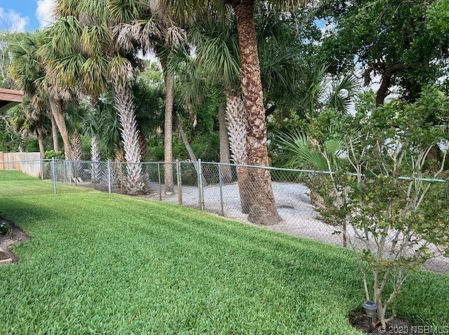 49 Pelican Dr, Edgewater FL  32141-4209 exterior