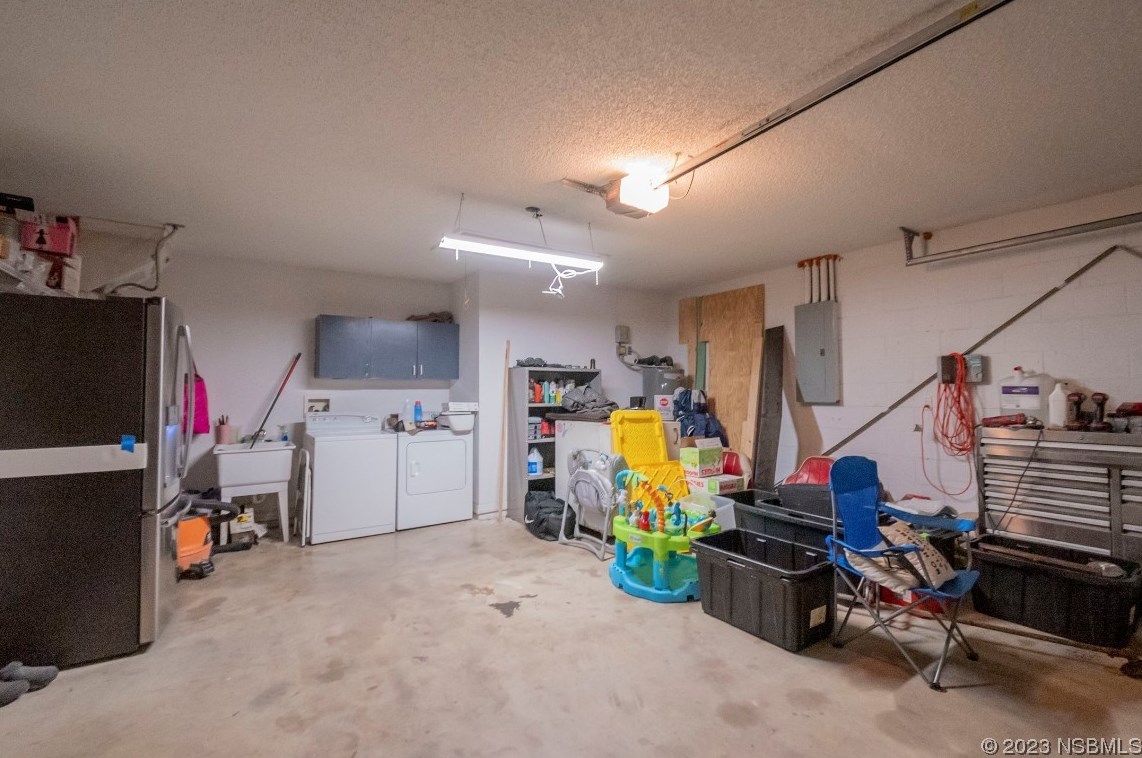 2716 Juniper Dr, Edgewater FL  32141-5412 exterior
