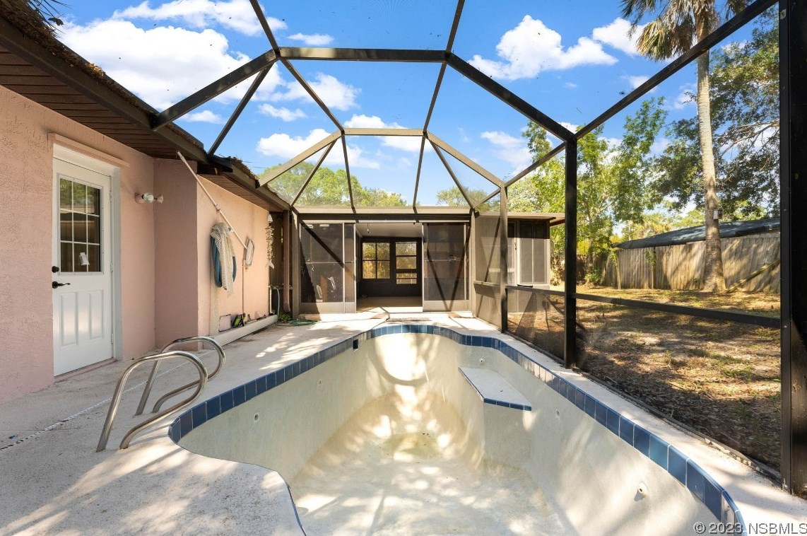 403 Conrad Dr, New Smyrna FL  32168-5816 exterior