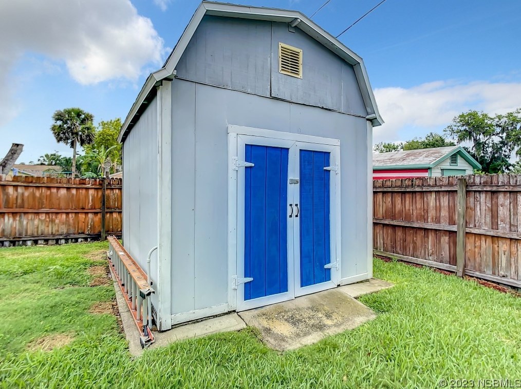 2329 Victory Palm Dr, Edgewater FL  32141-4411 exterior