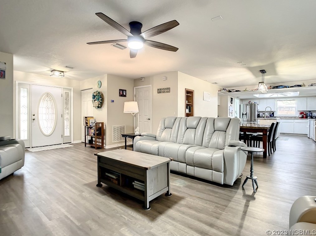 2329 Victory Palm Dr, Edgewater FL  32141-4411 exterior