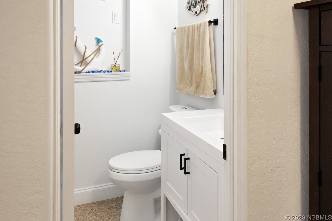 111 Monson Dr, Edgewater FL  32132-1613 exterior