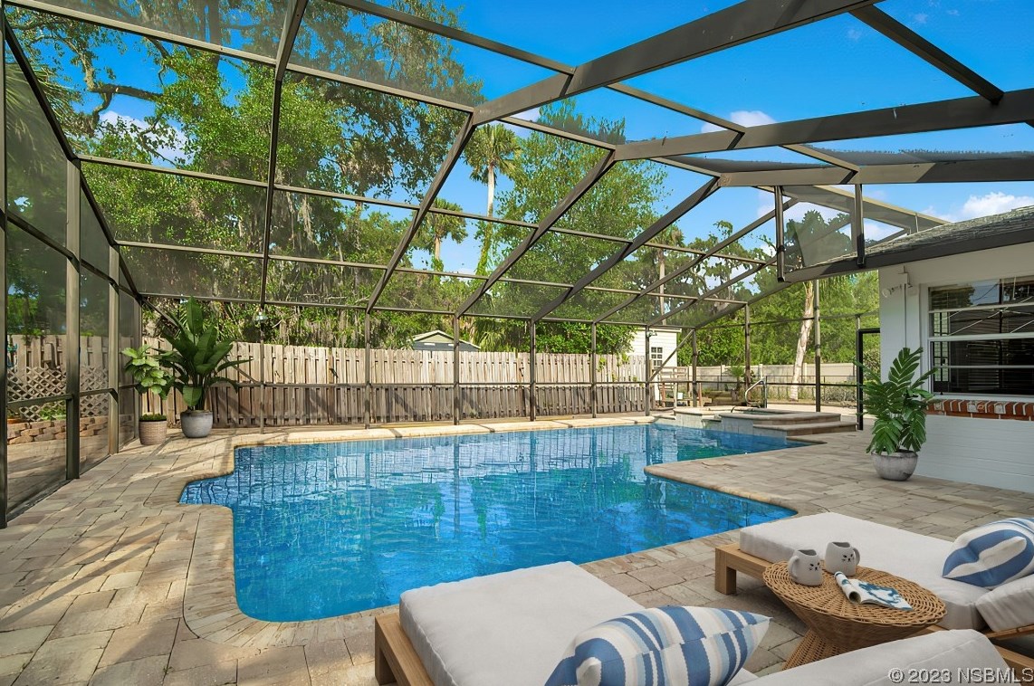 1603 Magnolia St, New Smyrna, FL 32168