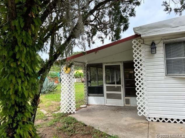 117 West Loop, Oak Hill, FL 32759