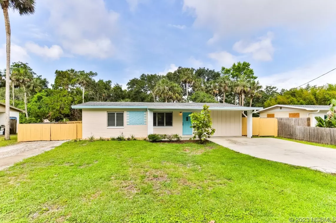 166 S Walker Dr, New Smyrna, FL 32168