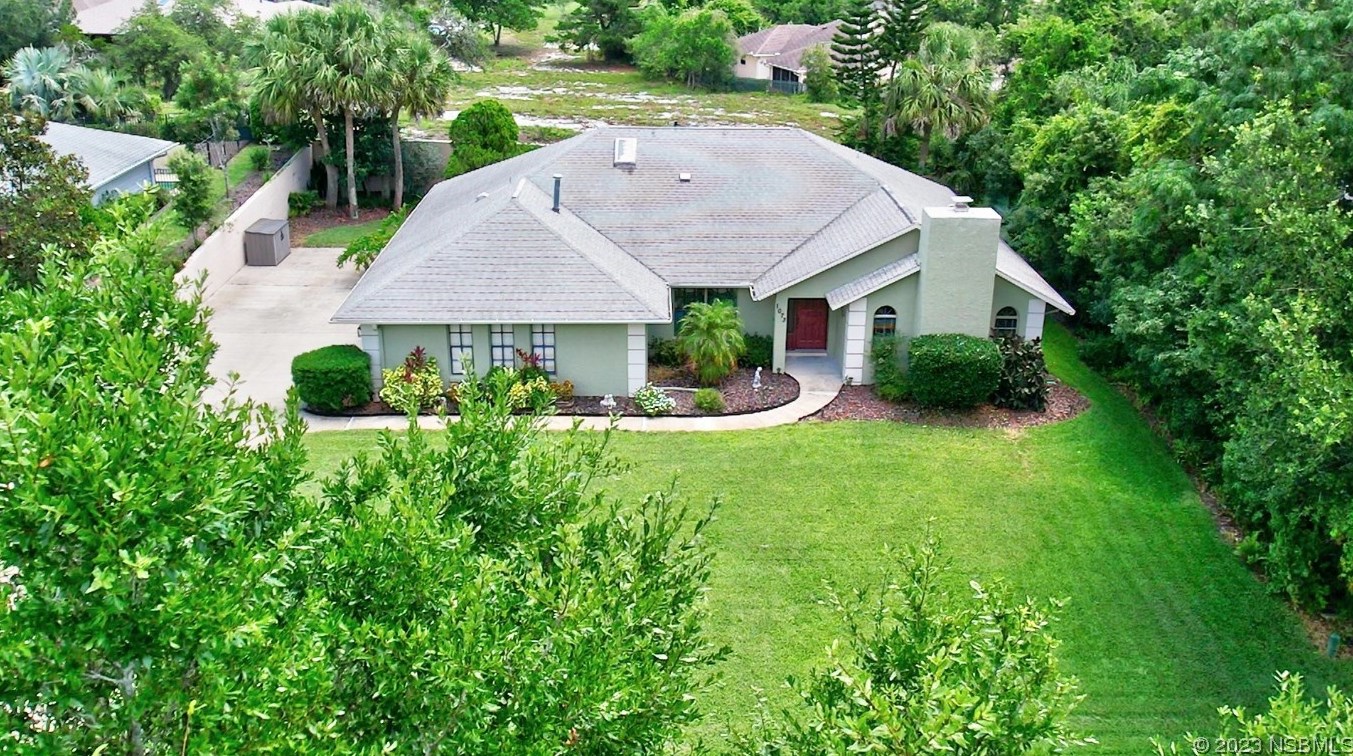 1073 Club House Blvd, New Smyrna, FL 32168-2002