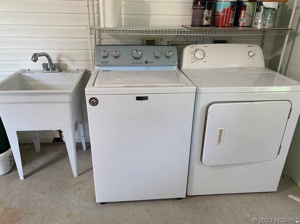 626 Starboard Ave, Edgewater FL  32141-5998 exterior