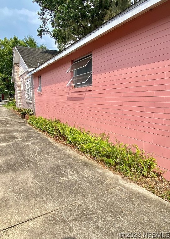 1204 Palmetto St, New Smyrna FL 32168-7608 exterior