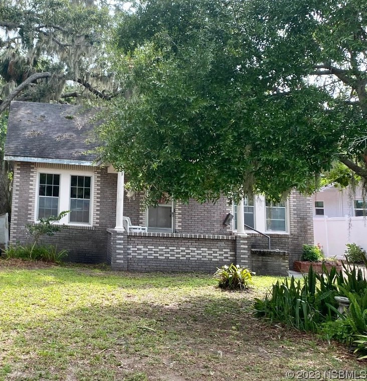 1204 Palmetto St, New Smyrna FL 32168-7608 exterior