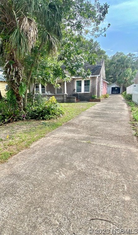 1204 Palmetto St, New Smyrna, FL 32168-7609