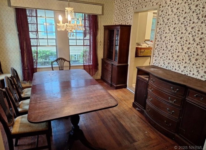 1204 Palmetto St, New Smyrna FL 32168-7608 exterior